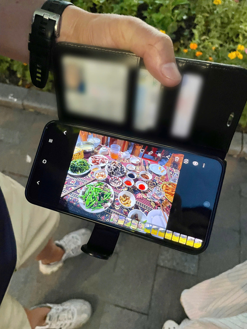 Matt chia sẻ đã ghi lại hình ảnh về những món ăn. Anh kể, mình đã thử nhiều món ăn Việt như phở, gà luộc, thịt trâu xào sả ớt và tất cả đều để lại cho anh nhiều ấn tượng