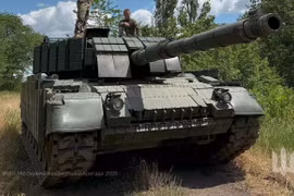 Cải tiến đặc biệt khiến xe tăng Leopard 1A5 chịu được 52 đòn đánh từ UAV cảm tử Nga