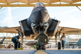 Mỹ bắt buộc phải tiếp nhận tiêm kích F-35 thiếu khả năng chiến đấu