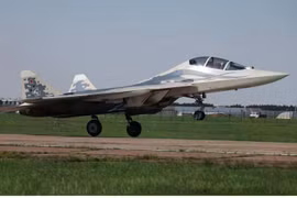 Tại sao Nga lại cần phiên bản hai chỗ ngồi của tiêm kích Su-57?