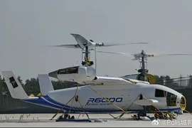 Máy bay không người lái cánh quạt lật R6000 'độc nhất vô nhị' đã cất cánh