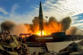 Tổng thống Lukashenko tiết lộ hợp đồng mua tên lửa siêu thanh Oreshnik