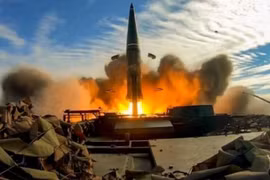 Tổng thống Lukashenko tiết lộ hợp đồng mua tên lửa siêu thanh Oreshnik
