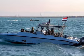 Iran bác bỏ tuyên bố của Mỹ về việc mở cửa eo biển Hormuz