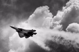 Tiêm kích Su-57 quan sát được cả mục tiêu trong 'vùng mù' nhờ thiết kế siêu độc đáo