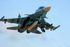 Oanh tạc cơ Su-34 tấn công cực mạnh nhờ tên lửa hành trình Kh-101?