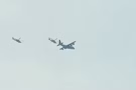 Mỹ phát động chiến dịch lớn giải cứu phi hành đoàn F-15E bị bắn rơi ở Iran