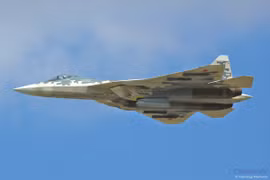 Tiêm kích Su-57 tối tân đã ở đâu khi nhà máy lọc dầu Omsk bị UAV tấn công?