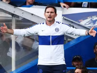 [ẢNH] Chelsea đánh rơi chiến thắng, Lampard như ngồi trên đống lửa