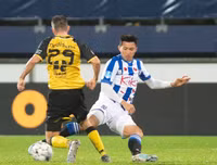 [ẢNH] Văn Hậu cười hết cỡ trong ngày được ra sân, cùng SC Heerenveen chiến thắng