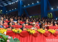 Toàn cảnh lễ diễu binh, diễu hành kỷ niệm 50 năm Giải phóng miền nam, thống nhất đất nước