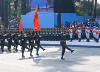 Toàn cảnh lễ diễu binh, diễu hành kỷ niệm 50 năm Giải phóng miền nam, thống nhất đất nước