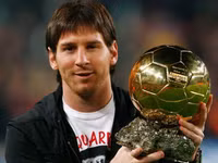 10 khoảnh khắc biểu tượng của Messi tại Barca