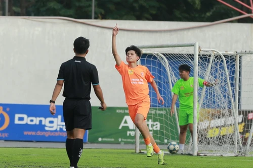 Xứng danh 'ngựa ô', THPT Chúc Động lầm lũi tiến vào tứ kết