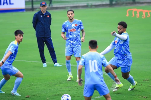 Xuân Son - Hoàng Hên: Cặp bài trùng mới của tuyển Việt Nam chính thức lộ diện