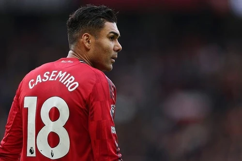 Casemiro chia tay MU