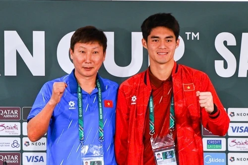 HLV Kim Sang-sik: "U23 Việt Nam sẵn sàng vượt ngưỡng, chinh phục thử thách Trung Quốc"