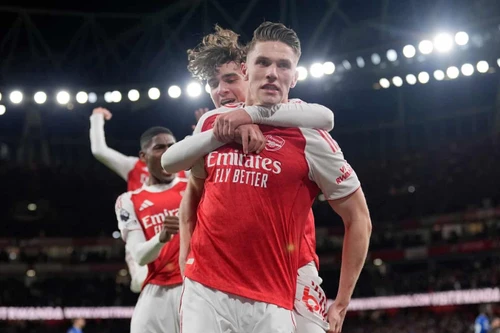 Man City sẩy chân, Arsenal tiến gần ngôi vô địch Ngoại hạng Anh