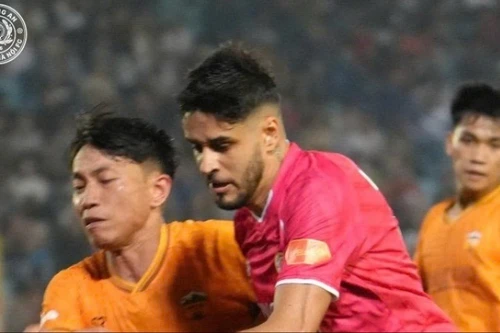 Công an Hà Nội FC thắng ngược HAGL, khẳng định sức mạnh đội đầu bảng