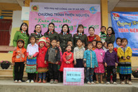 Những hình ảnh đẹp, ấm tình người nơi cực Bắc Tổ quốc