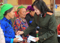 Những hình ảnh đẹp, ấm tình người nơi cực Bắc Tổ quốc