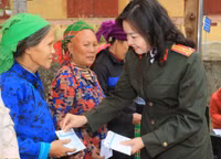 Những hình ảnh đẹp, ấm tình người nơi cực Bắc Tổ quốc