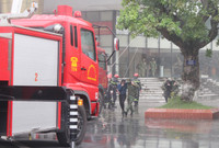 Toàn cảnh diễn tập phương án giải cứu nạn nhân vụ cháy nổ trong trường học