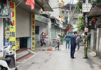 Hình ảnh người chiến sỹ áo xanh ở 'tâm dịch' Phú Đô