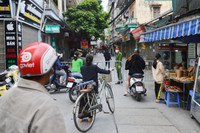 Hình ảnh người chiến sỹ áo xanh ở 'tâm dịch' Phú Đô