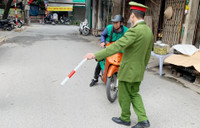 Công an quận Bắc Từ Liêm xử phạt 35 trường hợp không đeo khẩu trang nơi công cộng