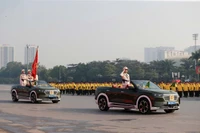 Uy nghiêm màn duyệt đội ngũ, diễu hành biểu dương lực lượng tại Lễ xuất quân bảo vệ Đại hội Đảng lần thứ XIV