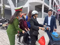 e998b93353a1ddff84b0.jpg