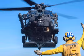 Trực thăng MH-60S Seahawk - 'dao đa năng' của hải quân Mỹ trên mọi mặt trận