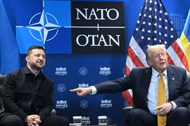 Cuộc gặp giữa hai nhà lãnh đạo Mỹ - Ukraine kéo dài lâu hơn dự kiến, sau đó tiếp tục có thêm phiên họp kín.