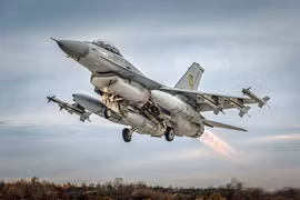 Ukraine có thể đã sử dụng tên lửa AIM-120C-8 AMRAAM hiện đại nhất của Mỹ để đối phó Nga