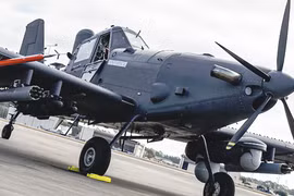 Mỹ lắp tên lửa Red Wolf lên cường kích OA-1K Skyraider II, mở rộng tầm đánh 370 km cho tác chiến đặc biệt