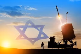 Israel lần đầu xác nhận triển khai 'Vòm Sắt' tới UAE đối phó tên lửa Iran