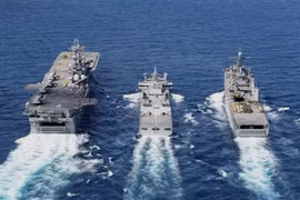 Thêm 2 cụm tàu chiến cực mạnh của Mỹ áp sát, tăng sức ép lên Iran