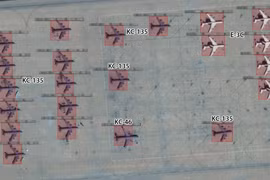 Nghi vấn Iran đánh hỏng máy bay 'mắt thần' E-3C của Mỹ tại căn cứ Trung Đông