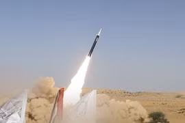 Houthi tham chiến, phóng tên lửa vào Israel, mở thêm mặt trận mới ở Trung Đông