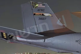 Máy bay tiếp dầu KC-135 của Mỹ gãy đuôi vẫn hạ cánh sau tai nạn gần Iran