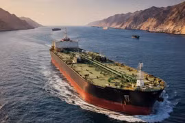 Mỹ, Iran và Oman giằng co lợi ích tại 'điểm nghẽn' Hormuz
