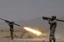 Ông Trump: Tiêm kích F-15E bị tên lửa vác vai Iran bắn rơi - Cảnh báo mối đe dọa nghiêm trọng với không quân Mỹ và Israel