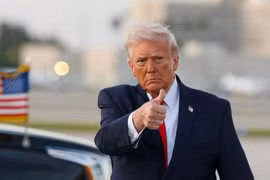 Ông Trump tuyên bố sẽ đánh đến khi Iran 'không thể chịu đựng thêm'