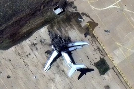 Máy bay vận tải khổng lồ IL-76 của Iran bị phá hủy tại sân bay Shiraz sau đòn không kích của Mỹ?