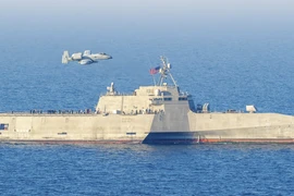 Cường kích A-10 hộ tống tàu săn mìn ở Vịnh Ả Rập, thông điệp răn đe mới của Mỹ trên tuyến hàng hải Hormuz