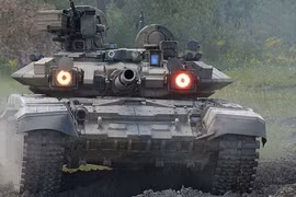 Xe tăng chủ lực T-90, lựa chọn thực dụng giúp Nga cân bằng giữa sức mạnh và chi phí