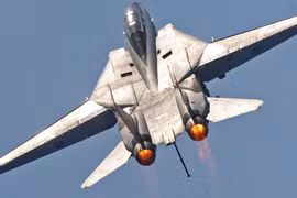 Tiêm kích hạm F-14 Tomcat có thể bay trở lại bầu trời Mỹ sau gần 20 năm nghỉ hưu