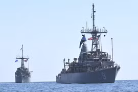 Cặp tàu quét mìn Mỹ rời Đông Nam Á, tăng tốc hướng về eo biển Hormuz