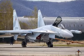 Không quân Iran sắp nhận thêm 30 tiêm kích Su-35 từ Nga?